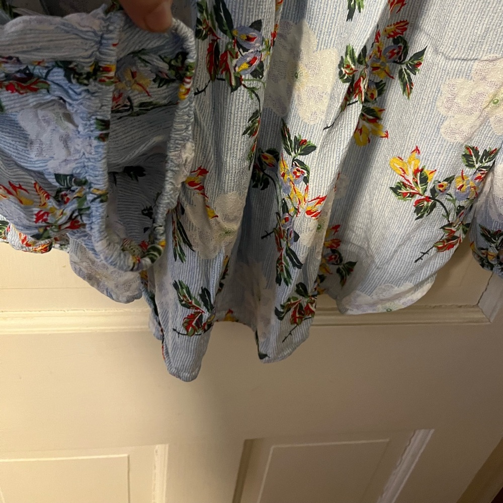 EUC Maeve by Anthropologie floral v-neck blouse, size 22W - Picture 5 of 6